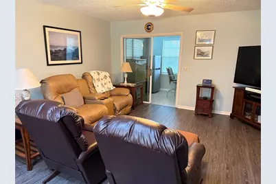 17662 SE 93rd Butler Court, The Villages, FL 32162 - Photo 6