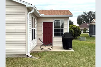 17662 SE 93rd Butler Court, The Villages, FL 32162 - Photo 2