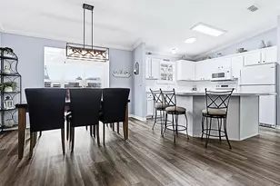 676 Camino Del Rey Dr, The Villages, FL 32159 - Photo 10