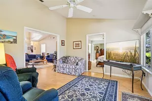 305 Juniper Way, Tavares, FL 32778 - Photo 16