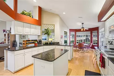 305 Juniper Way, Tavares, FL 32778 - Photo 10