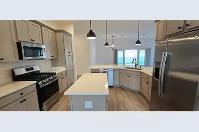 6652 Tammy Lane, The Villages, FL 34762 - Photo 2