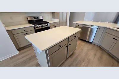 6652 Tammy Lane, The Villages, FL 34762 - Photo 10