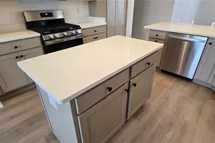 6652 Tammy Ln, The Villages, FL 34762 - Photo 10