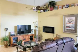 319 Grand Royal Cir, Winter Garden, FL 34787 - Photo 10