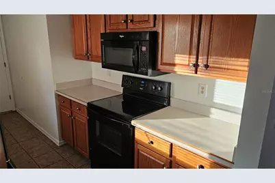 372 E Beach Street, Groveland, FL 34736 - Photo 6