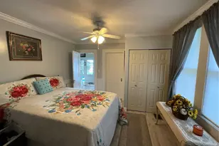 243 S Central Ave, Umatilla, FL 32784 - Photo 28