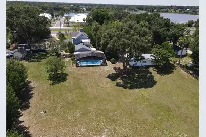 243 S Central Avenue, Umatilla, FL 32784 - Photo 2