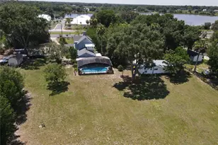 243 S Central Ave, Umatilla, FL 32784 - Photo 2