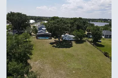 243 S Central Avenue, Umatilla, FL 32784 - Photo 8