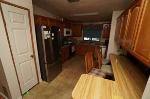 717 Royal Palm Ave, Lady Lake, FL 32159 - Photo 4