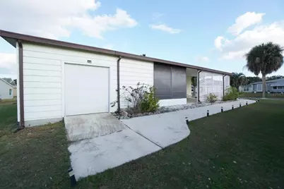 717 Royal Palm Avenue, Lady Lake, FL 32159 - Photo 16