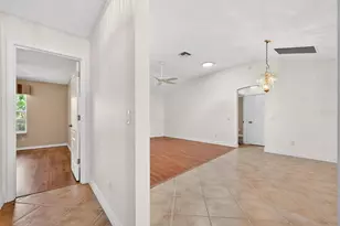 1305 La Estrellita Way, The Villages, FL 32162 - Photo 46