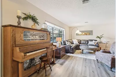 1105 N Valencia Avenue, Howey in the Hills, FL 34737 - Photo 6