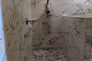 5330 King's Ct, Fruitland Park, FL 34731 - Photo 16