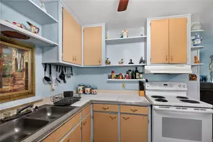 31302 Orange St, Sorrento, FL 32776 - Photo 10