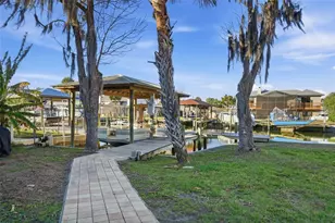 2051 NW 17th St, Crystal River, FL 34429 - Photo 14