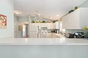 7882 SE 171st Victoria Ln, The Villages, FL 32162 - Photo 10