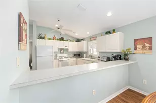 7882 SE 171st Victoria Ln, The Villages, FL 32162 - Photo 8