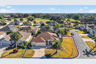 2725 Halsey Terrace, The Villages, FL 32162 - Photo 4