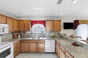 1154 Elizabeth Ct, The Villages, FL 32162 - Photo 6