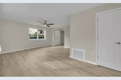 31201 Merry Rd, Tavares, FL 32778 - Photo 4