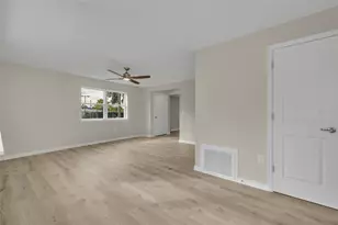 31201 Merry Rd, Tavares, FL 32778 - Photo 4