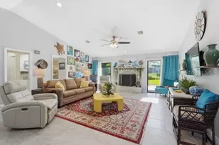 17 E Live Oak Ave, Yalaha, FL 34797 - Photo 2