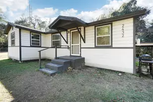 2432 NW 2nd St, Ocala, FL 34475 - Photo 2