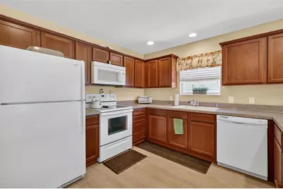 2448 Ravenwood Lane, The Villages, FL 32162 - Photo 6