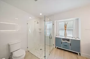 5155 Hidden Harbor Rd, Sarasota, FL 34242 - Photo 32