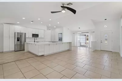 201 Glenridge Loop S, Lakeland, FL 33809 - Photo 8