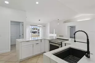 201 Glenridge Loop S, Lakeland, FL 33809 - Photo 12