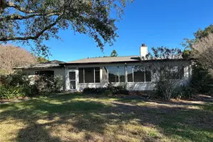 1920 Sussex Dr, Mount Dora, FL 32757 - Photo 4