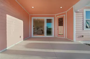 1018 Fiesta Key Cir, Lady Lake, FL 32159 - Photo 8