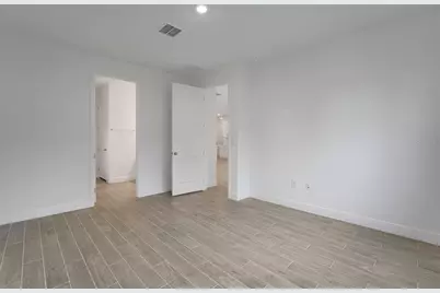 987 Fiesta Key Circle, Lady Lake, FL 32159 - Photo 16