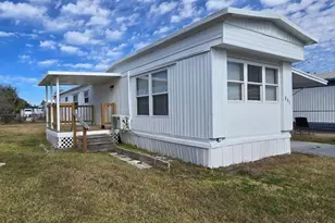 805 E Live Oak St, Wildwood, FL 34785 - Photo 10