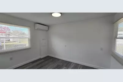 805 E Live Oak Street, Wildwood, FL 34785 - Photo 6