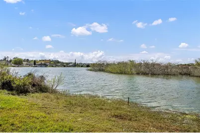 4718 Waterside Pointe Circle, Orlando, FL 32829 - Photo 24