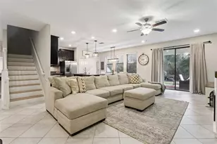 8816 Shady Pavillion Ct, Land O Lakes, FL 34637 - Photo 8