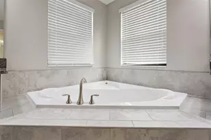 8816 Shady Pavillion Ct, Land O Lakes, FL 34637 - Photo 36