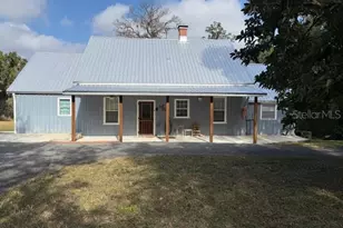 1905 Myrtle Lake Ave, Fruitland Park, FL 34731 - Photo 1