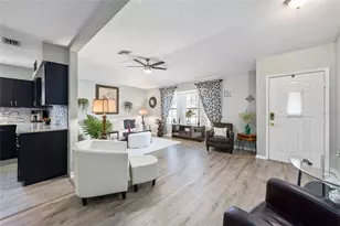 1969 Golden Palm Cir, Tavares, FL 32778 - Photo 4