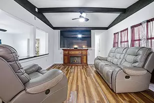 211 Rue De Paresse, Tavares, FL 32778 - Photo 2