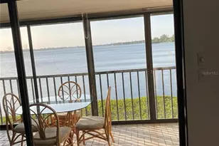 1511 Pelican Point Dr, Sarasota, FL 34231 - Photo 10