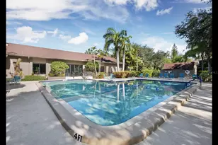 1511 Pelican Point Dr, Sarasota, FL 34231 - Photo 32