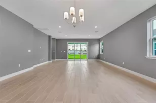 985 Fiesta Key Cir, Lady Lake, FL 32159 - Photo 16