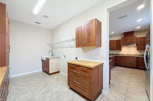 330 Alcove Dr, Groveland, FL 34736 - Photo 14