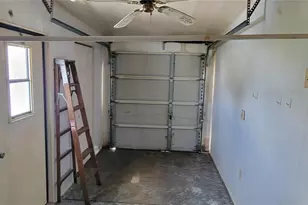 1635 Pinehurst Dr, The Villages, FL 32159 - Photo 10