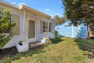 5605 Berts Rd, Lady Lake, FL 32159 - Photo 6